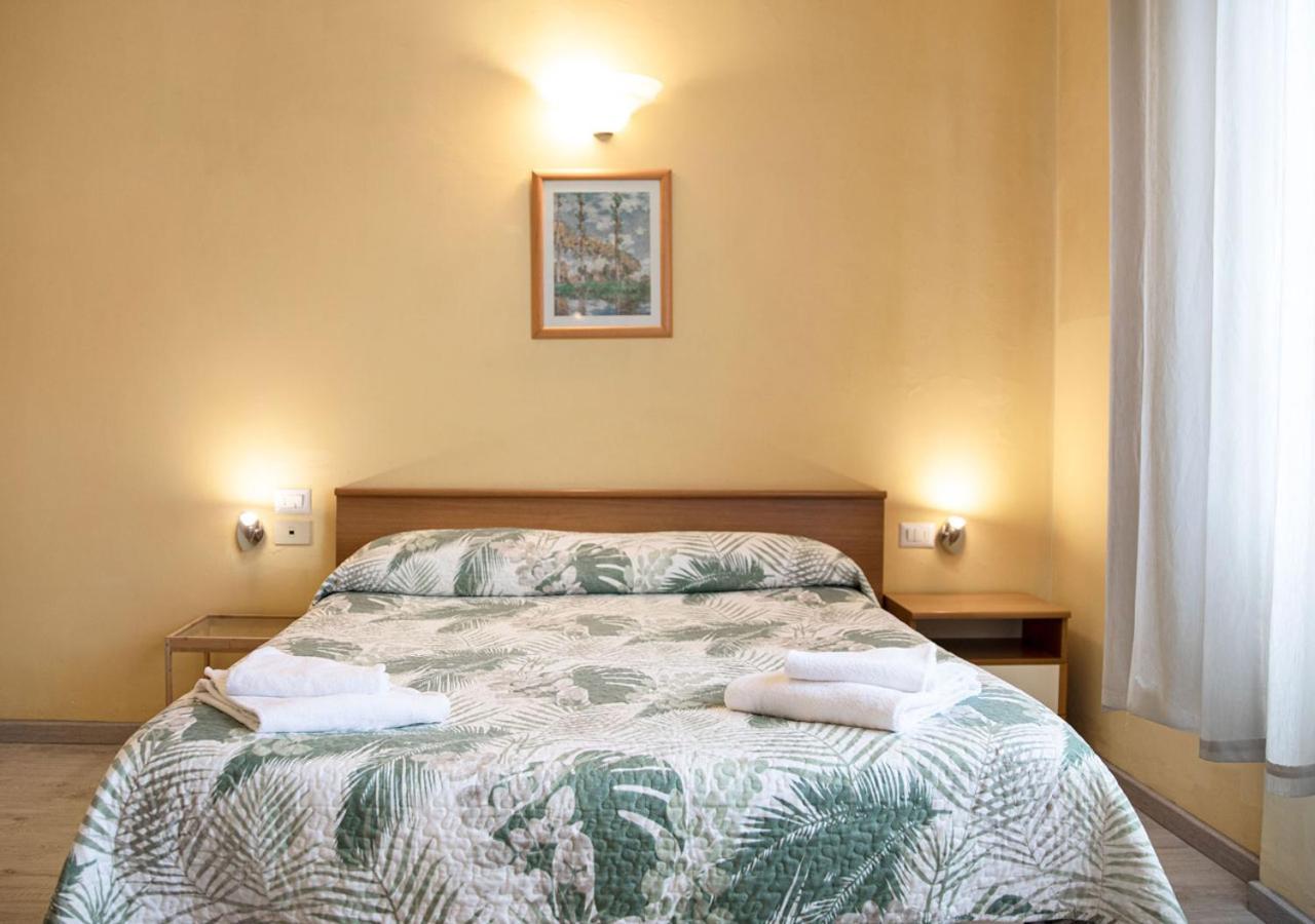 Argentiere Room Apartments Firenze Bagian luar foto