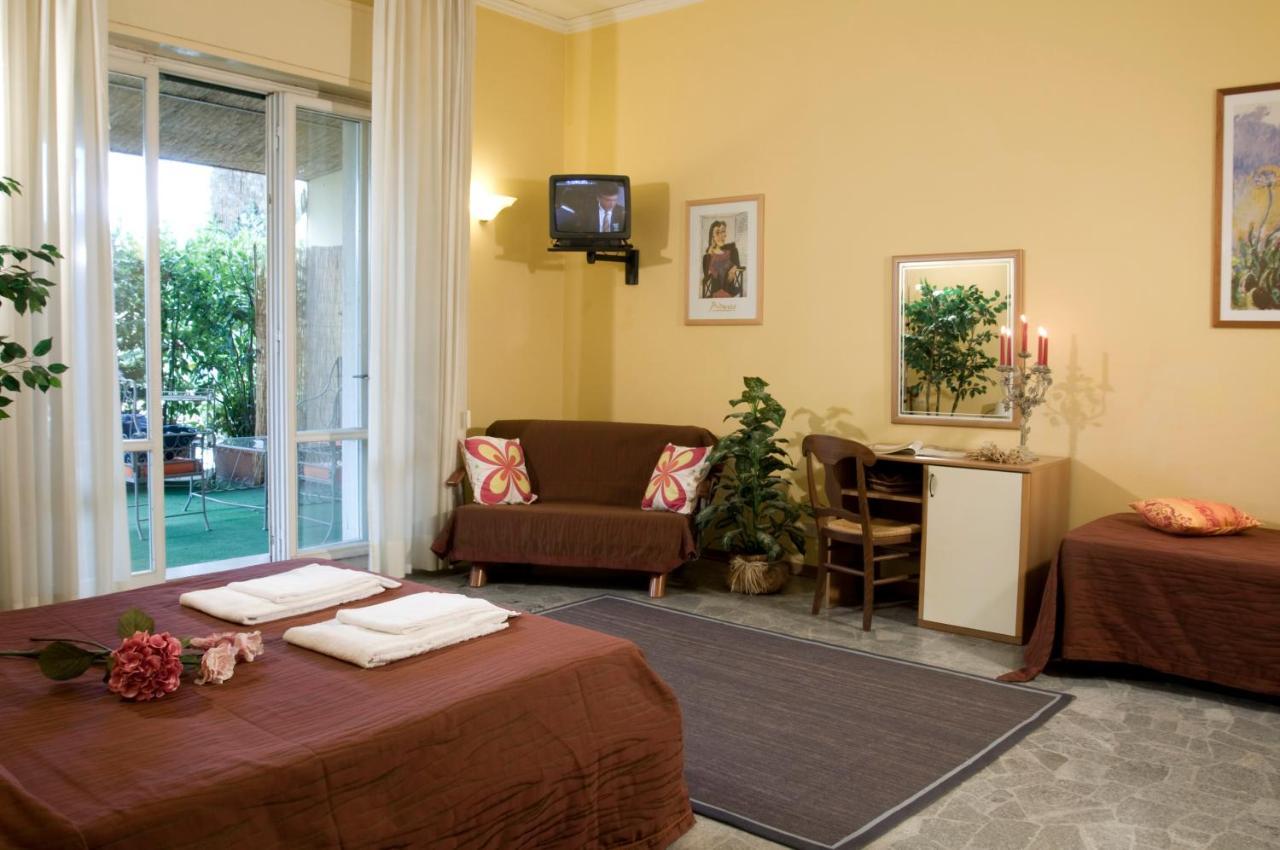 Argentiere Room Apartments Firenze Bagian luar foto