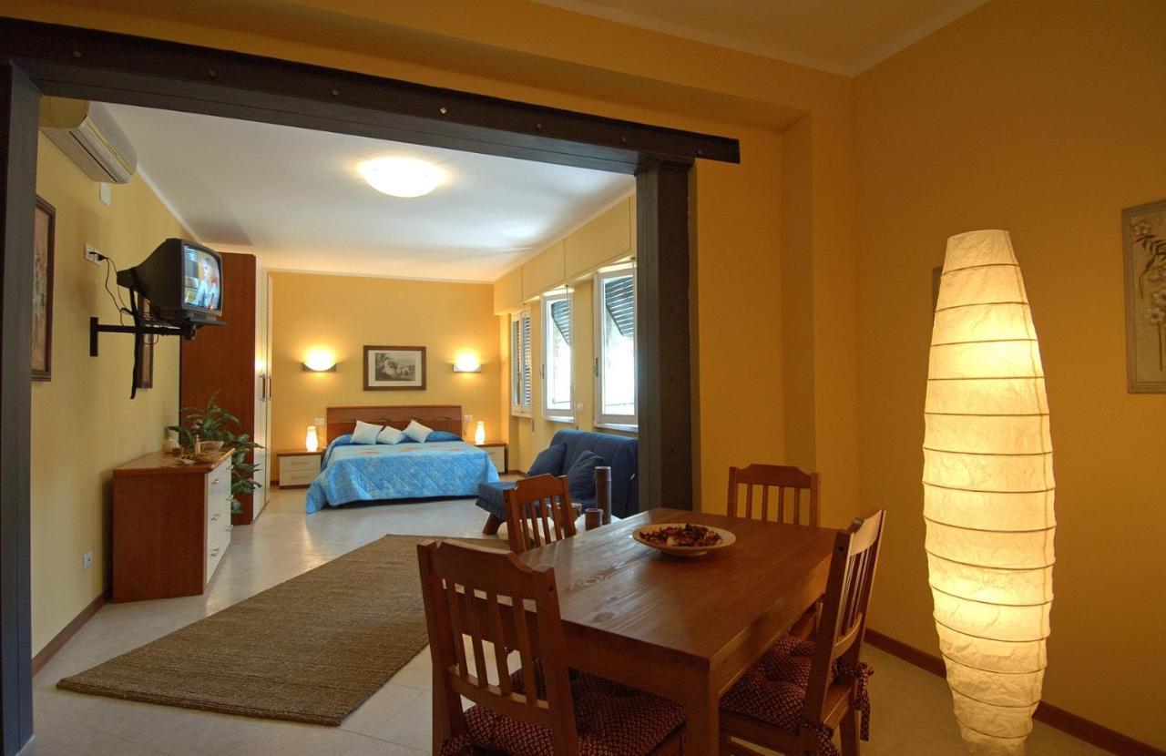 Argentiere Room Apartments Firenze Bagian luar foto